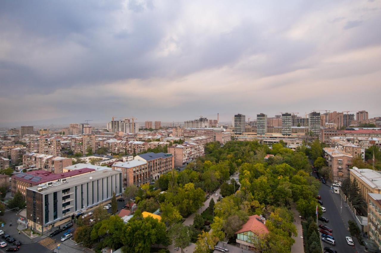 Hotelise L Bird Eye Apartment Erywań Zewnętrze zdjęcie